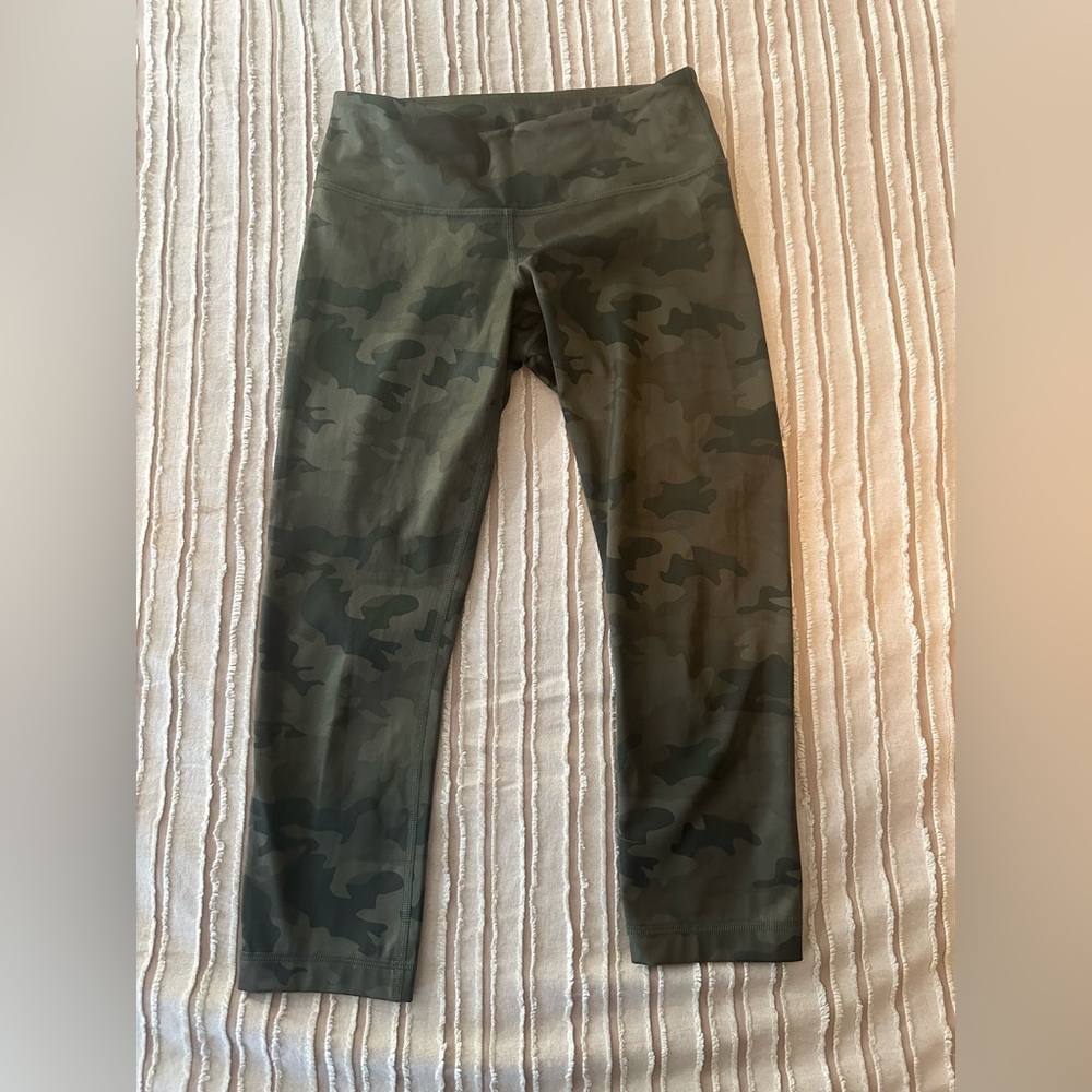 Lululemon Cropped Legging